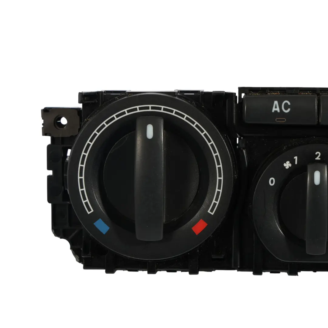 Panneau De Commande De Climatisation pour Volkswagen Transporter T5 à propos du numéro de pièce 7H0820045AJ Volkswagen Transporter T5 Panneau De Commande De Climatisation - SKU 7H0820045AJ - Numéro de pièce 7H0820045AJ