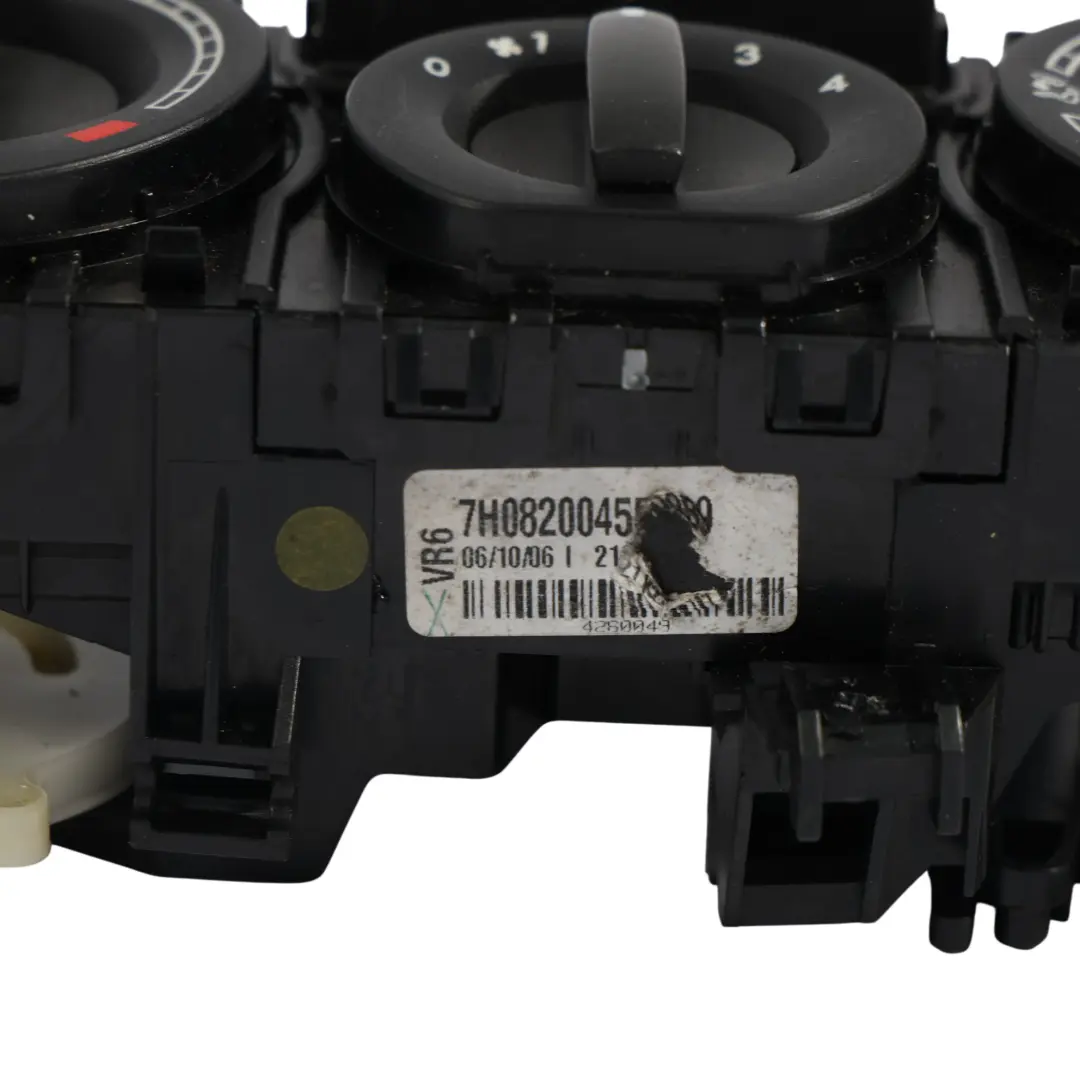 Panneau De Commande De Climatisation pour Volkswagen Transporter T5 à propos du numéro de pièce 7H0820045AJ Volkswagen Transporter T5 Panneau De Commande De Climatisation - SKU 7H0820045AJ - Numéro de pièce 7H0820045AJ