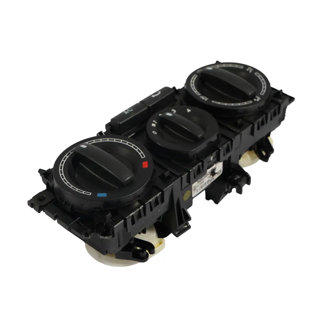 Panneau De Commande De Climatisation pour Volkswagen Transporter T5 à propos du numéro de pièce 7H0820045AJ Volkswagen Transporter T5 Panneau De Commande De Climatisation - SKU 7H0820045AJ - Numéro de pièce 7H0820045AJ