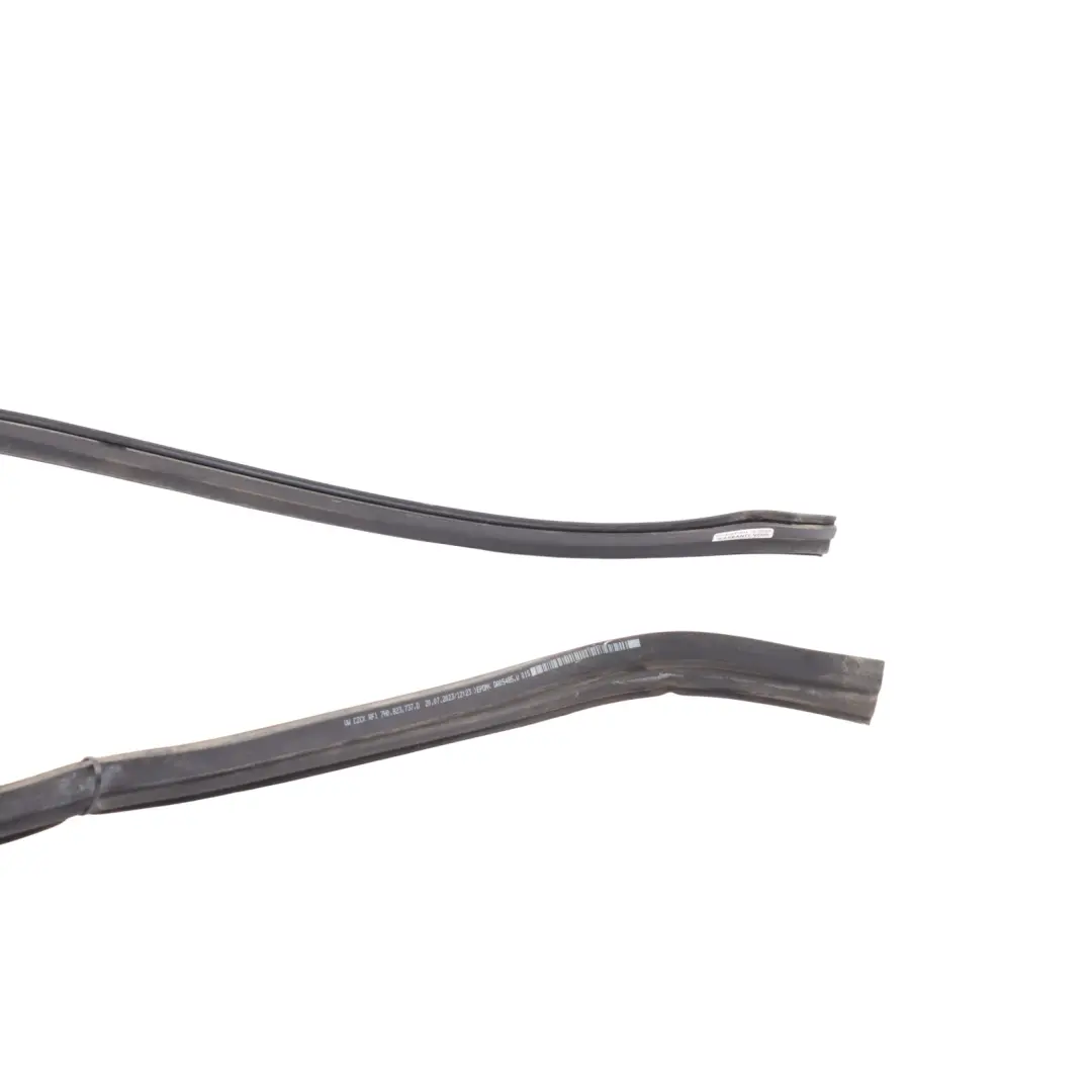 Volkswagen Transporter T6 Engine Compartment Hood Bonnet Gasket Seal - SKU 7H0823737D - Part number 7H0823737D