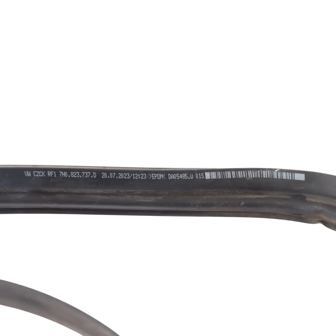 Volkswagen Transporter T6 Guarnizione Sigillo Cofano Vano Motore - SKU 7H0823737D - Numero di parte 7H0823737D