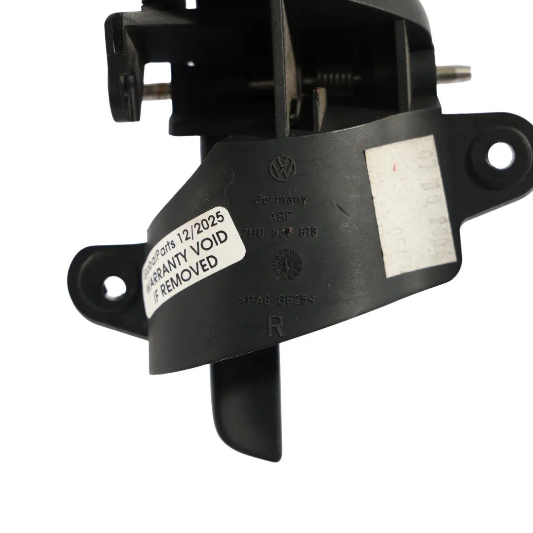 Asidero Interior Puerta Delantera Derecha para Volkswagen Transporter T5 con número de pieza 7H0837618 Volkswagen Transporter T5 Asidero Interior Puerta Delantera Derecha - SKU 7H0837618 - Número de pieza 7H0837618