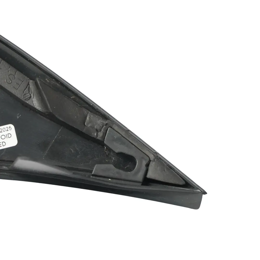 Cache Porte Garniture Triangulaire Avant Droite pour Volkswagen T5 à propos du numéro de pièce 7H0857538 Volkswagen T5 Cache Porte Garniture Triangulaire Avant Droite - SKU 7H0857538 - Numéro de pièce 7H0857538