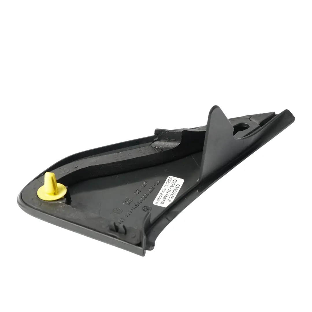 Osłona Trójkąt Lusterka Prawego do Volkswagen T5 o numerze 7H0857538 Volkswagen T5 Osłona Trójkąt Lusterka Prawego - SKU 7H0857538 - Numer Części 7H0857538