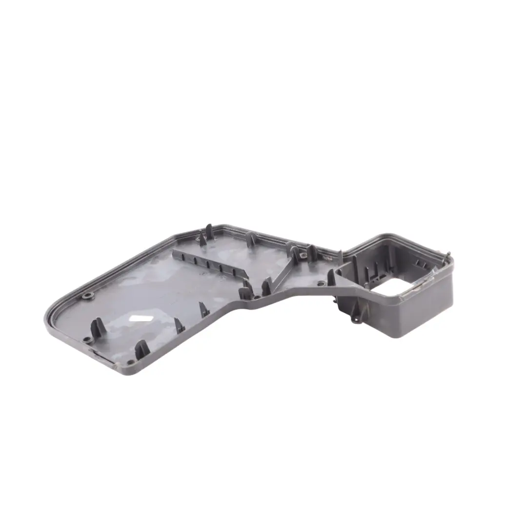 T6.1 Engine Bay Cover Main Fuse Box 7H0907300 to Volkswagen Transporter with Part number 7H0907299 Volkswagen Transporter T6.1 Engine Bay Cover Main Fuse Box 7H0907300 - SKU 7H0907299-1 - Part number 7H0907299