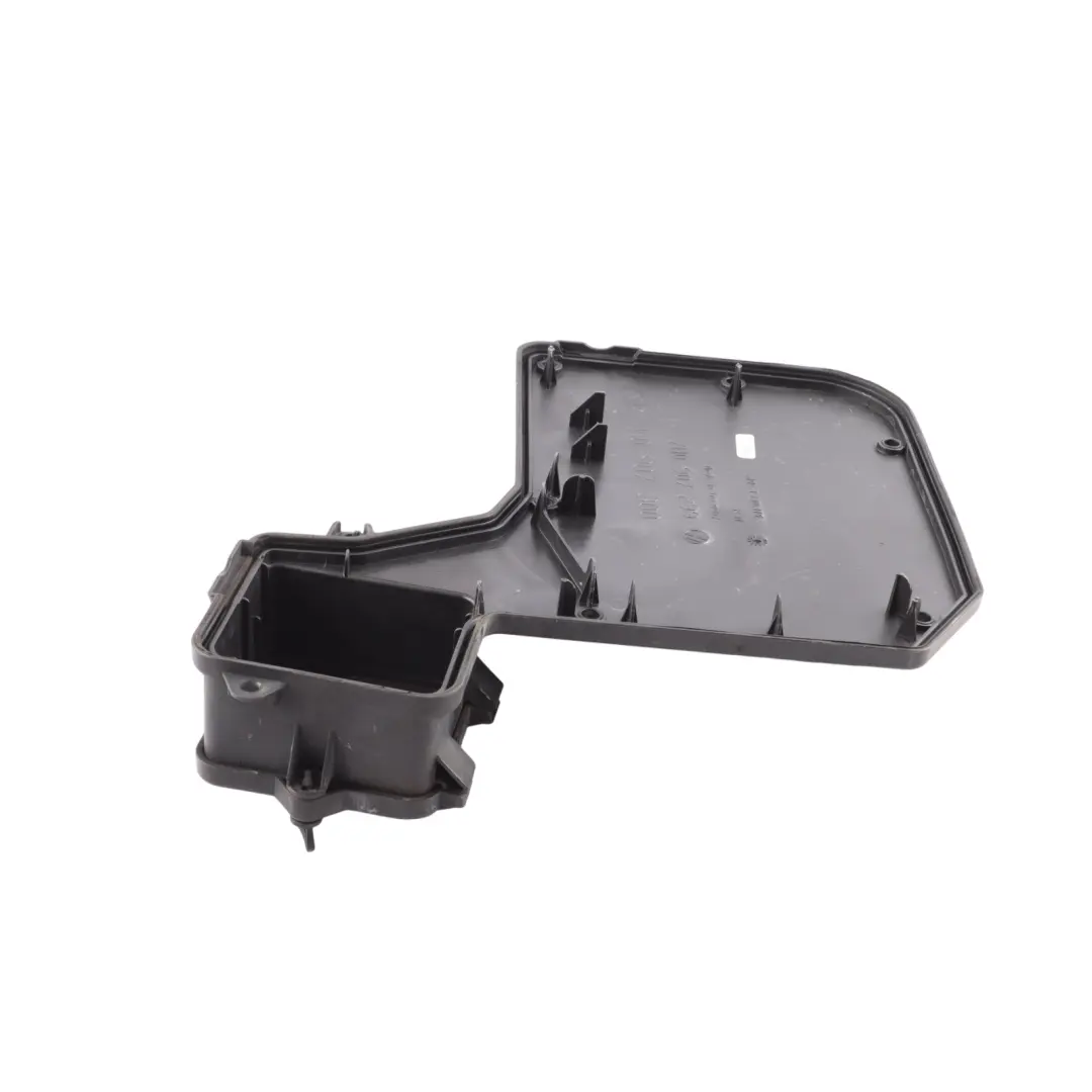 Bay Cover For Main Fuse Box 7H0907300 to Volkswagen Transporter T5 Engine with Part number 7H0907299 Volkswagen Transporter T5 Engine Bay Cover For Main Fuse Box 7H0907300 - SKU 7H0907299 - Part number 7H0907299