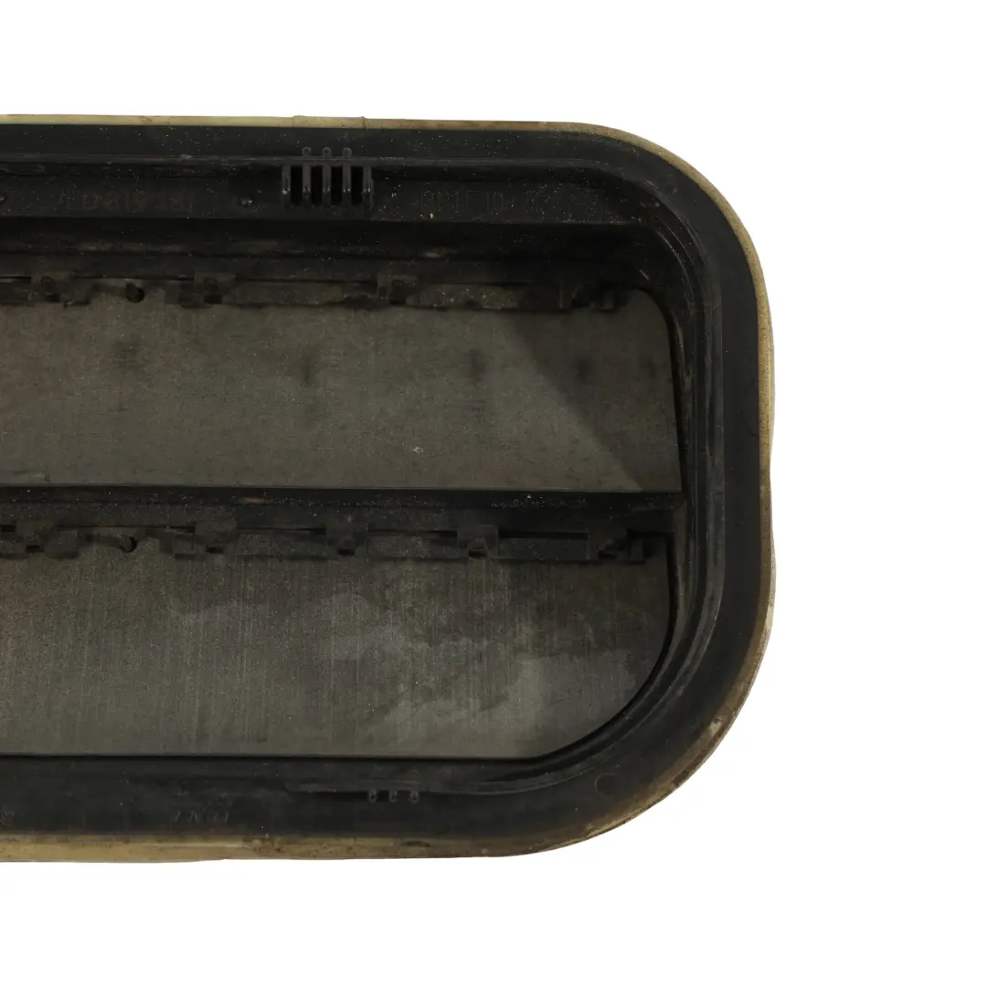 Griglia Di Ventilazione Posteriore Sinistra Destra per Porsche Cayenne 9PA con numero di parte 7L0819181 Porsche Cayenne 9PA Griglia Di Ventilazione Posteriore Sinistra Destra - SKU 7L0819181 - Numero di parte 7L0819181