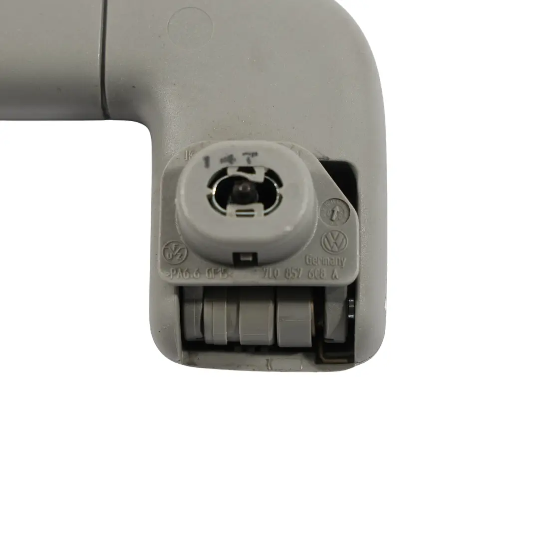 7L Juego Molduras Manijas Techo Interiores Gris para Volkswagen Touareg con número de pieza 7L0857607A Volkswagen Touareg 7L Juego Molduras Manijas Techo Interiores Gris - SKU 7L0857607A-2 - Número de pieza 7L0857607A