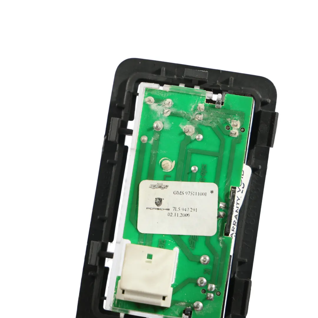 Luz Techo Trasera Izquierda Negra 7L0861687A para Porsche Cayenne 955 9PA con número de pieza 7L0861687A-1 Porsche Cayenne 955 9PA Luz Techo Trasera Izquierda Negra 7L0861687A - SKU 7L0861687A-1 - Número de pieza 7L0861687A-1