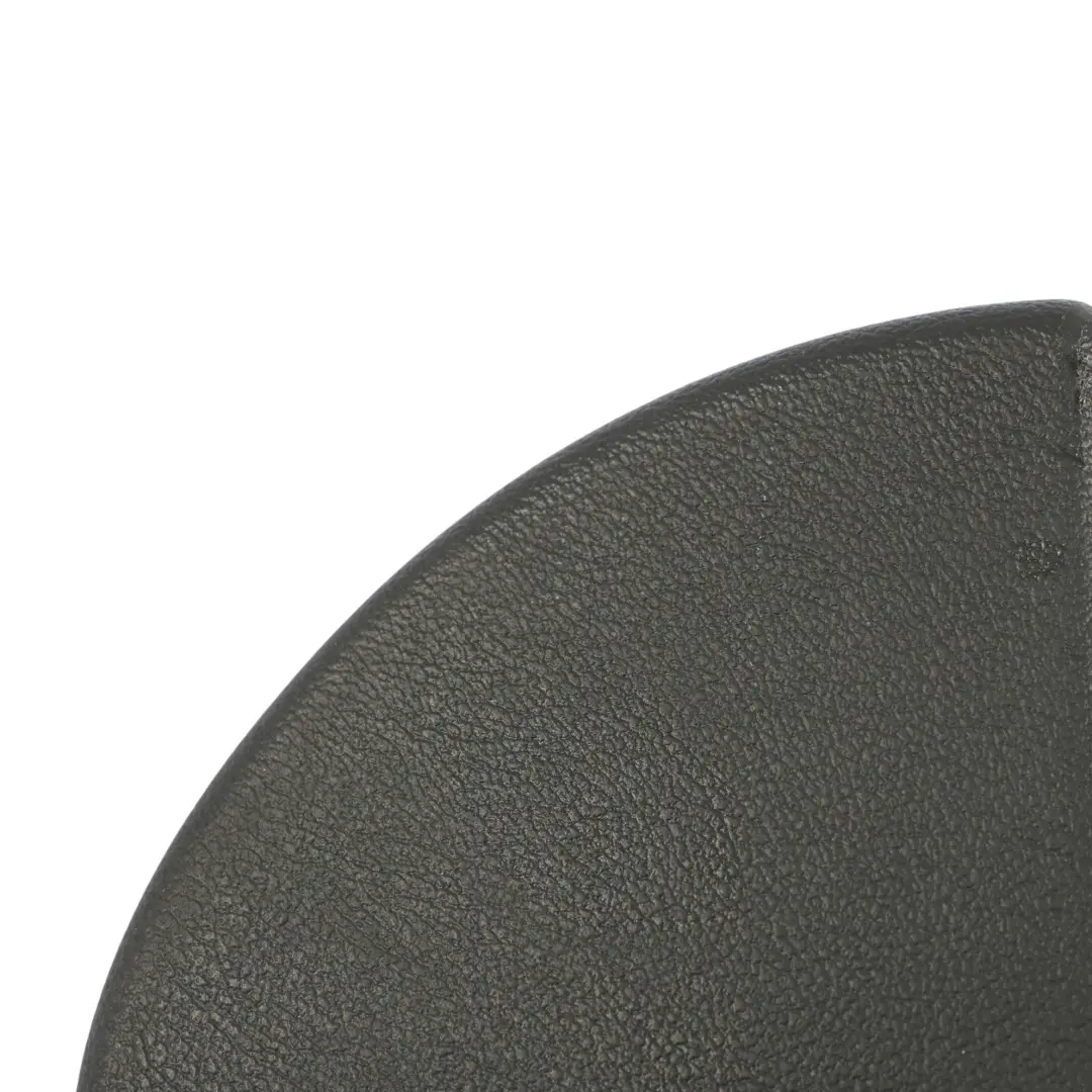 7L Osłona Zaślepka Fotela Prawy Przód do Volkswagen Touareg o numerze 7L0881793 Volkswagen Touareg 7L Osłona Zaślepka Fotela Prawy Przód - SKU 7L0881793 - Numer Części 7L0881793