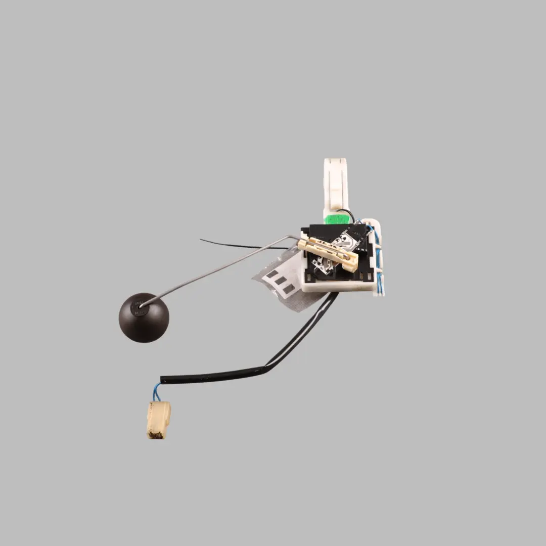 7L Fuel Pump Sender Unit Right O/S 3.0 TDI Diesel to Volkswagen Touareg with Part number 7L0919673F Volkswagen Touareg 7L Fuel Pump Sender Unit Right O/S 3.0 TDI Diesel - SKU 7L0919673F - Part number 7L0919673F