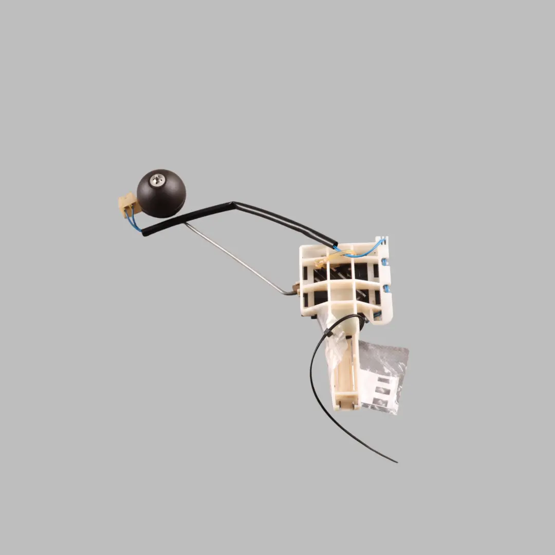 7L Fuel Pump Sender Unit Right O/S 3.0 TDI Diesel to Volkswagen Touareg with Part number 7L0919673F Volkswagen Touareg 7L Fuel Pump Sender Unit Right O/S 3.0 TDI Diesel - SKU 7L0919673F - Part number 7L0919673F