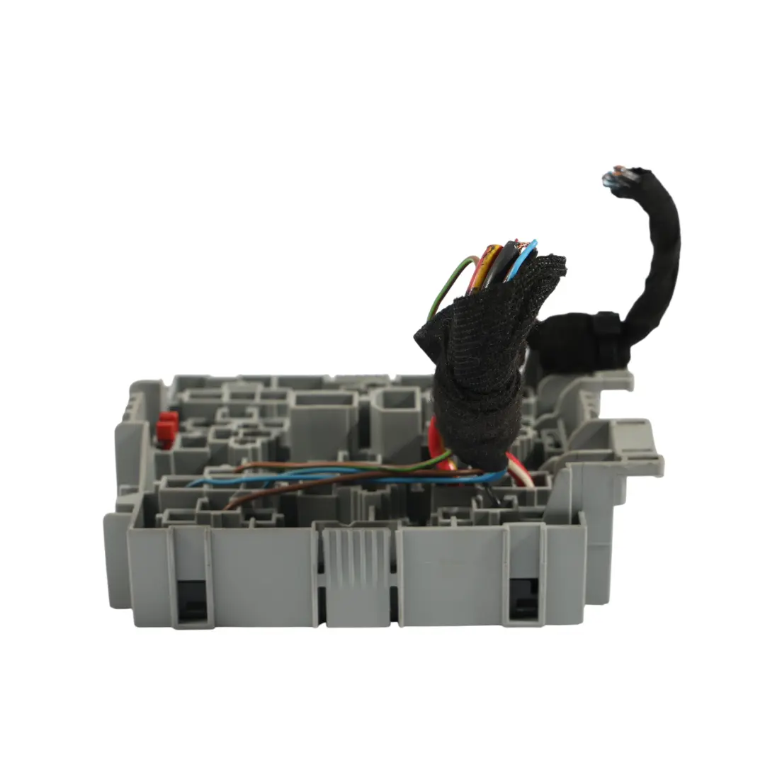 Volkswagen Touareg 7L Fuse Box Relay Control Unit Module - SKU 7L0937503A - Part number 7L0937503A