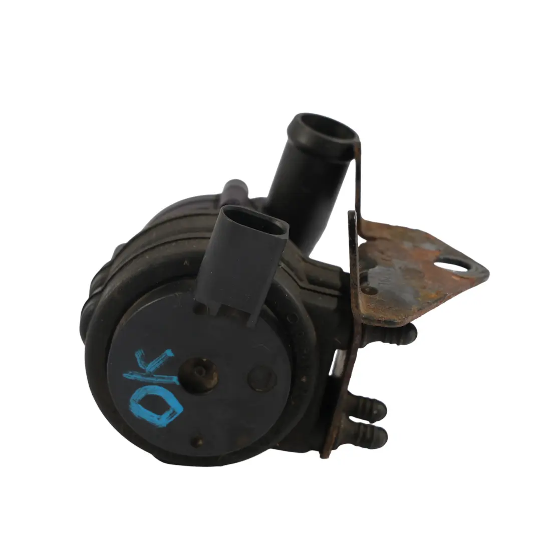 Pompe Eau Auxiliaire Additionnelle pour Porsche Cayenne 9PA 3.0 TDI à propos du numéro de pièce 7L0965561L Porsche Cayenne 9PA 3.0 TDI Pompe Eau Auxiliaire Additionnelle - SKU 7L0965561L-2 - Numéro de pièce 7L0965561L