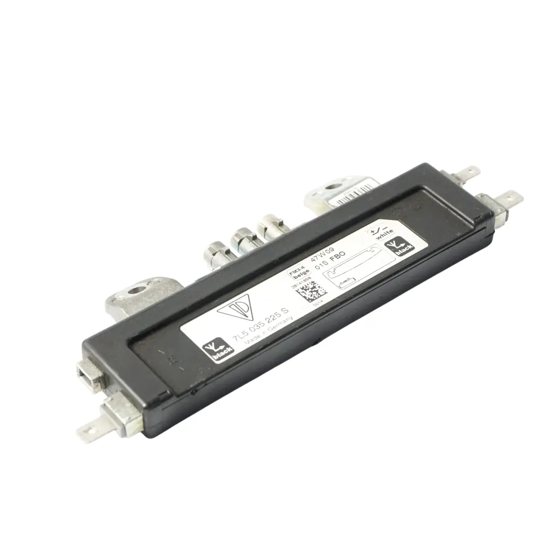 Amplificateur Antenne Radio Arrière Gauche pour Porsche Cayenne 955 à propos du numéro de pièce 7L5035225S Porsche Cayenne 955 Amplificateur Antenne Radio Arrière Gauche - SKU 7L5035225S - Numéro de pièce 7L5035225S