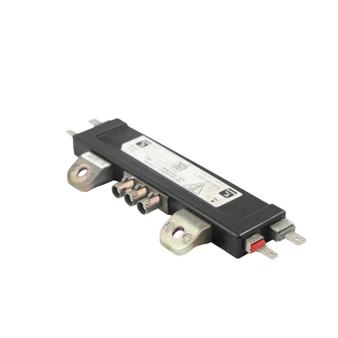 Antena Amplificador Trasera Derecha para Porsche Cayenne 9PA con número de pieza 7L5035225T Porsche Cayenne 9PA Antena Amplificador Trasera Derecha - SKU 7L5035225T - Número de pieza 7L5035225T