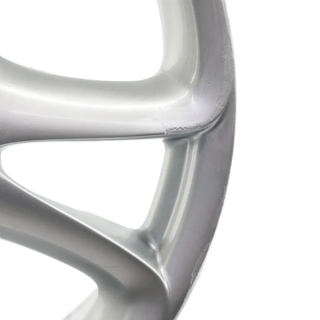 Felga Aluminiowa Srebrna 20" 9J ET:60 do Porsche Cayenne 955 9PA o numerze 7L5601025M Porsche Cayenne 955 9PA Felga Aluminiowa Srebrna 20" 9J ET:60 - SKU 7L5601025M-2 - Numer Części 7L5601025M