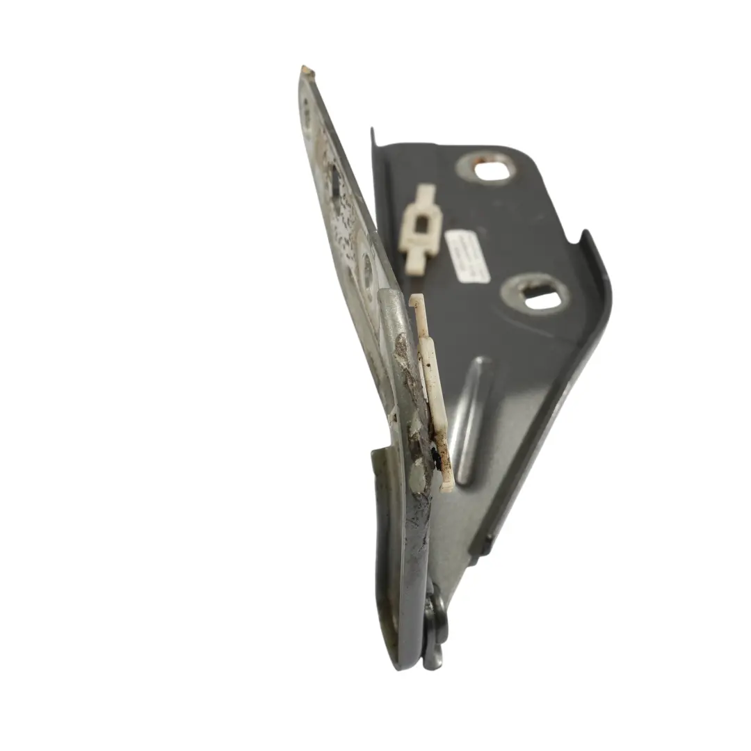 Motor Capó Bisagra Capó Derecho Meteor Grey Metallic M7W para Porsche Cayenne 92A con número de pieza 7L5823302A Porsche Cayenne 92A Motor Capó Bisagra Capó Derecho Meteor Grey Metallic M7W - SKU 7L5823302A-MET - Número de pieza 7L5823302A