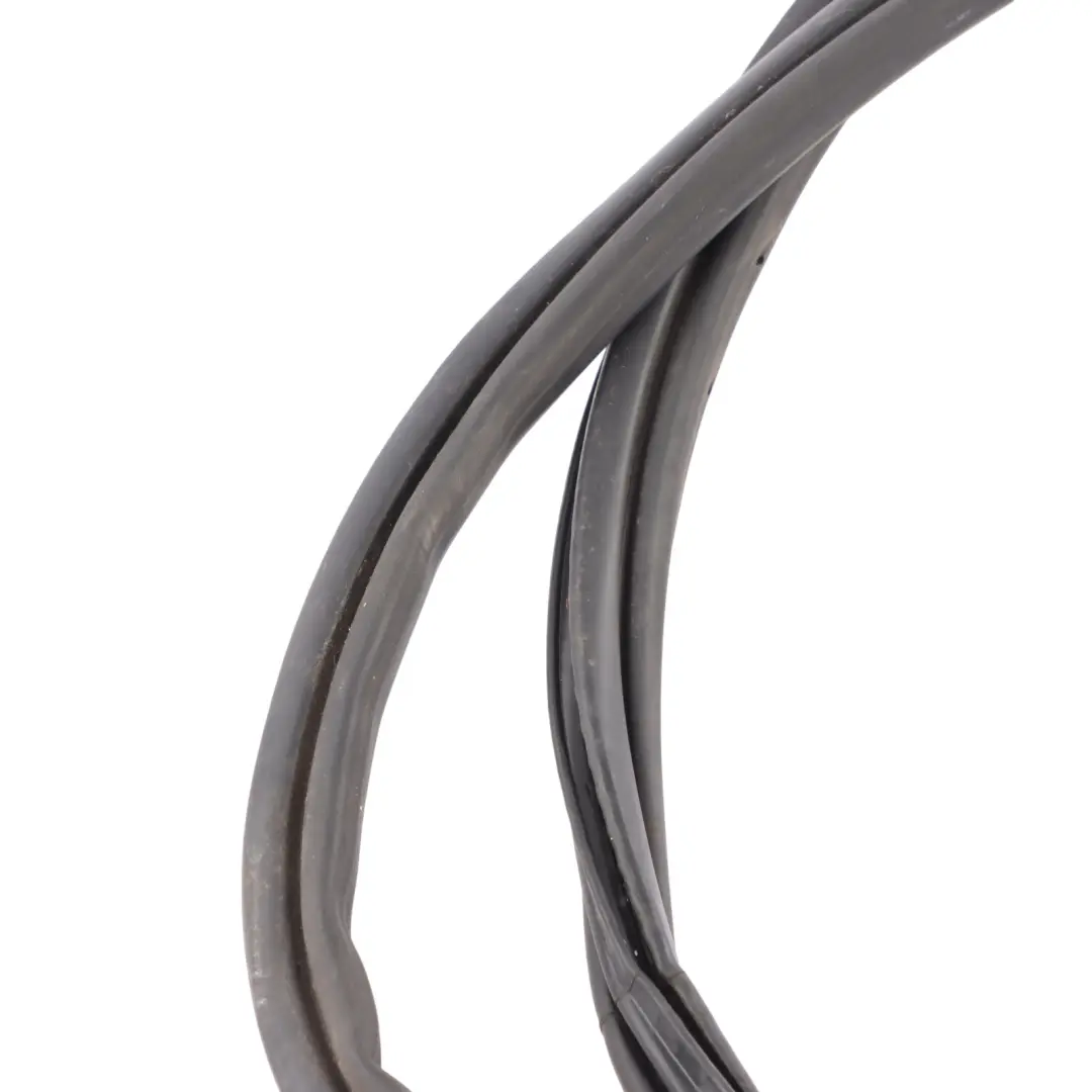 Porsche Cayenne 955 9PA Rear Window Seal Edge Protection Rubber - SKU 7L5845521B - Part number 7L5845521B