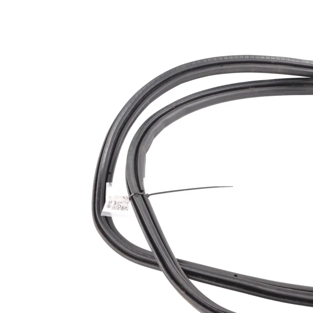 Window Seal Edge Protection Rubber to Porsche Cayenne 955 9PA Rear with Part number 7L5845521B Porsche Cayenne 955 9PA Rear Window Seal Edge Protection Rubber - SKU 7L5845521B - Part number 7L5845521B