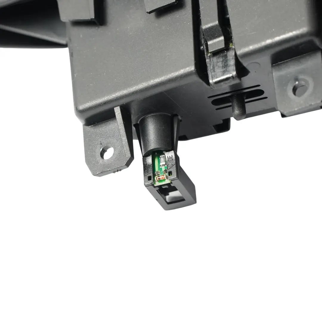 Porsche Cayenne 955 Tür Einsatz Lagerung Aschenbecher Hinten Rechts - SKU 7L5857952 - Teilenummer 7L5857952