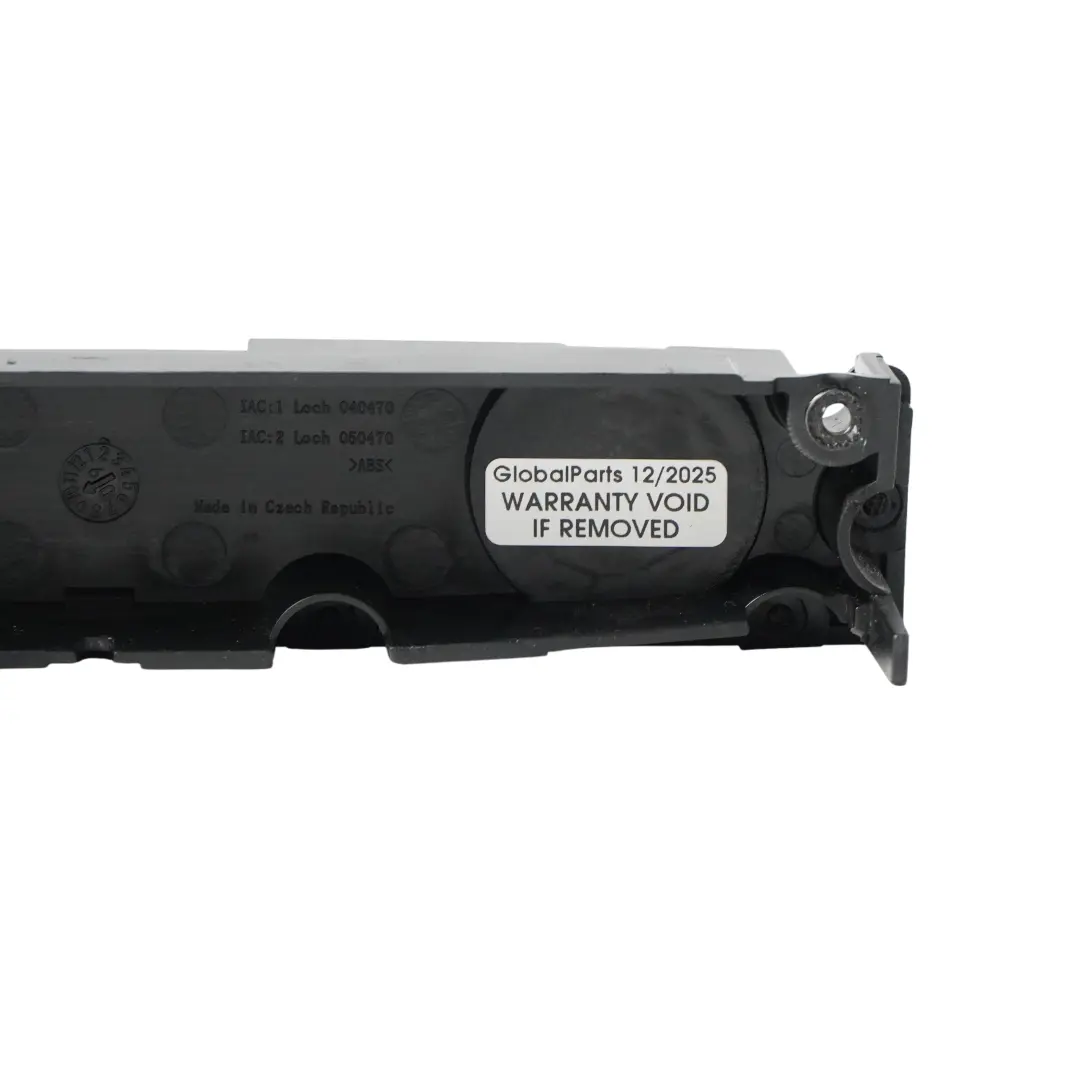 Cruscotto 12V Presa Accendino Pannello Uscita per Porsche Cayenne 955 con numero di parte 7L5863440 Porsche Cayenne 955 Cruscotto 12V Presa Accendino Pannello Uscita - SKU 7L5863440 - Numero di parte 7L5863440