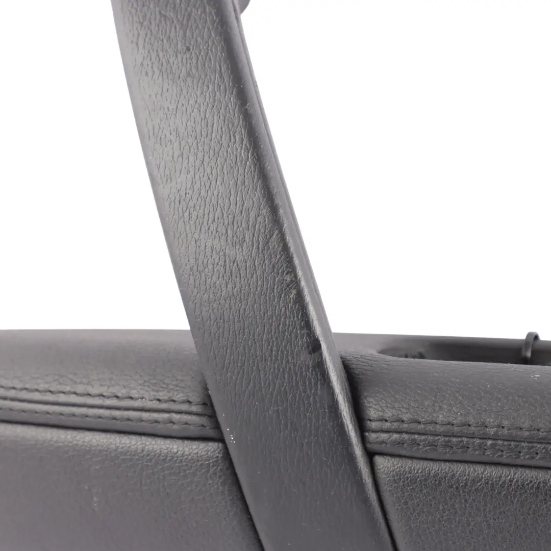 Porsche Cayenne 955 Panel Tarjeta Puerta Apoyabrazos Trasero Derecho - SKU 7L5867364 - Número de pieza 7L5867364