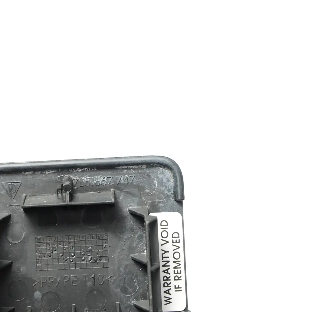 Embellecedor Placa Cerradura Puerta Interior para Porsche Cayenne 955 con número de pieza 7L5867747 Porsche Cayenne 955 Embellecedor Placa Cerradura Puerta Interior - SKU 7L5867747 - Número de pieza 7L5867747