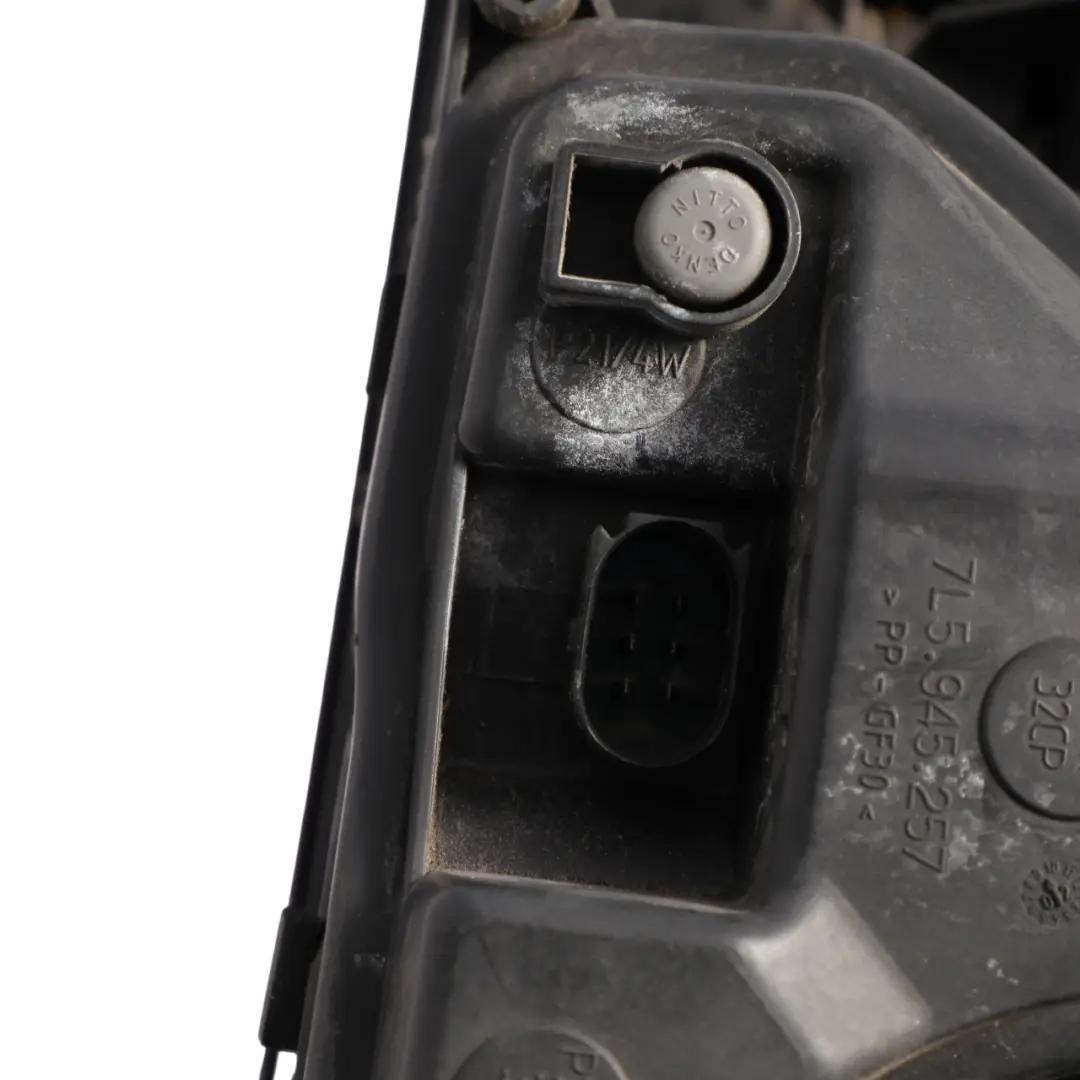 Tail Light Lamp Left N/S to Porsche Cayenne 955 9PA Rear with Part number 7L5945095A Porsche Cayenne 955 9PA Rear Tail Light Lamp Left N/S - SKU 7L5945095A - Part number 7L5945095A