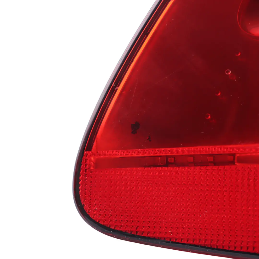 957 Tail Boot Lid Light Rear Lamp Left N/S to Porsche Cayenne with Part number 7L5945207B Porsche Cayenne 957 Tail Boot Lid Light Rear Lamp Left N/S - SKU 7L5945207B - Part number 7L5945207B