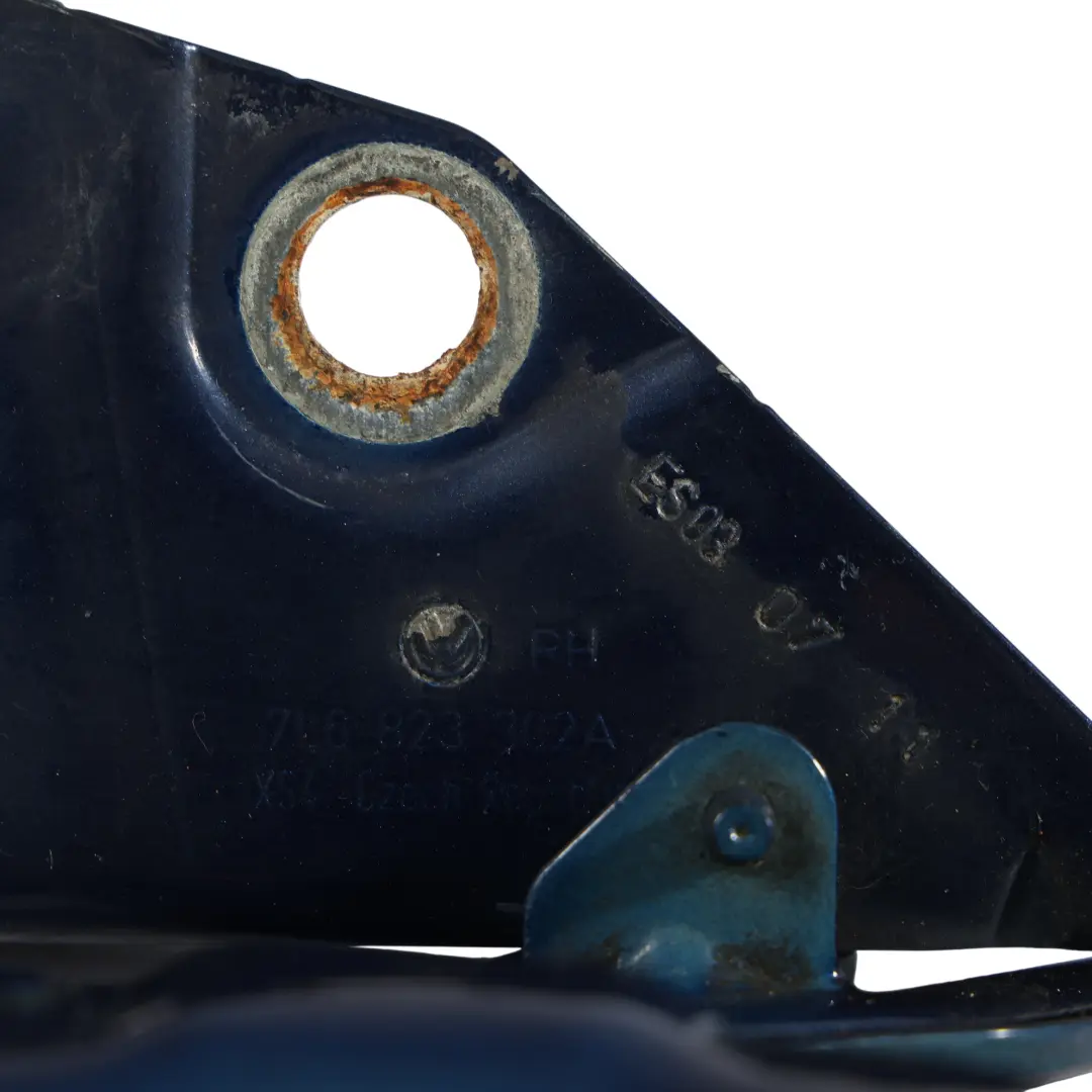 7L Motor Hauben Scharnier Rechts Schatten Blau-D5Q für Volkswagen Touareg mit Teilenummer 7L6823302A Volkswagen Touareg 7L Motor Hauben Scharnier Rechts Schatten Blau-D5Q - SKU 7L6823302A-SHBL - Teilenummer 7L6823302A