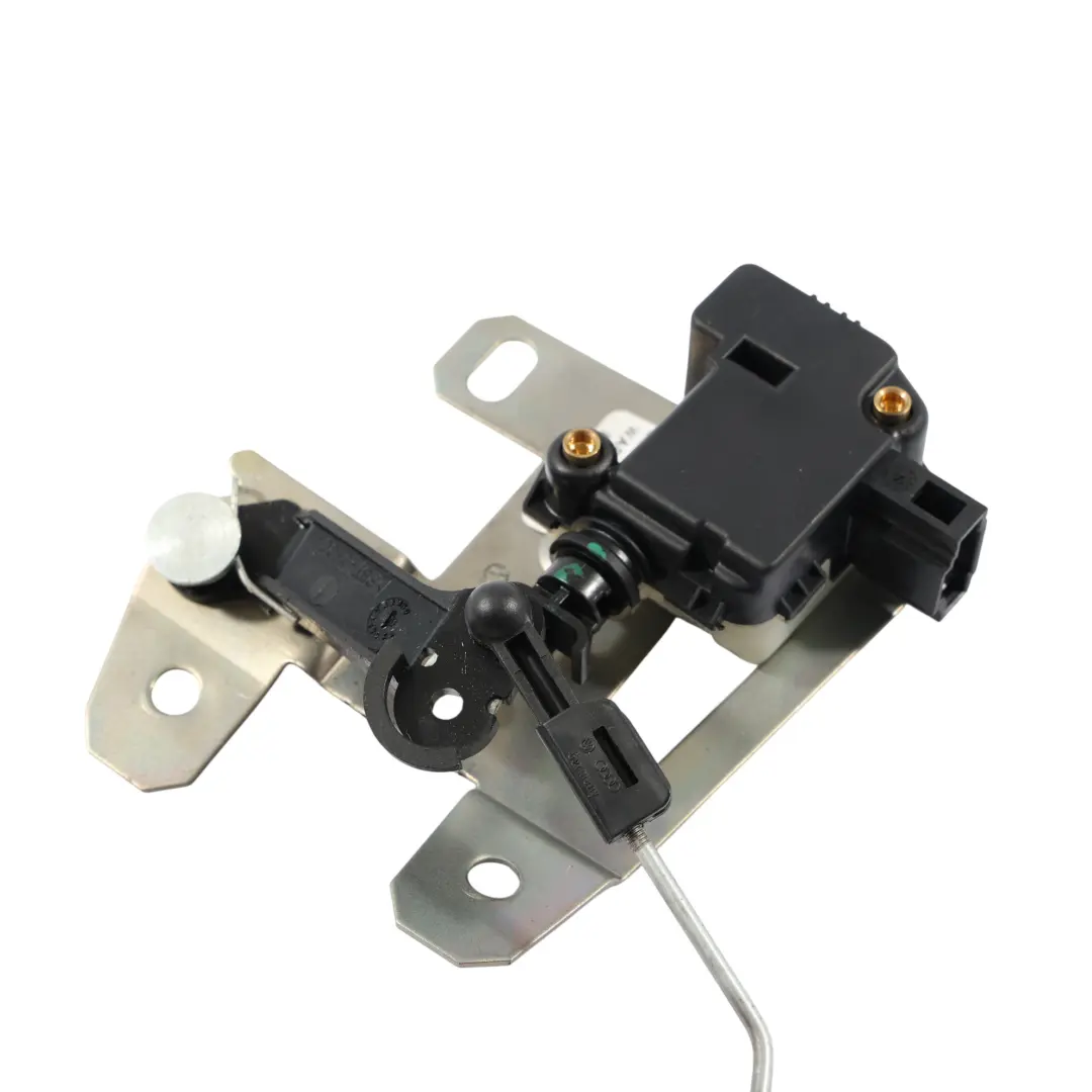 Volkswagen Touareg 7L Kofferraum Heckklappen Verriegelung Stellmotor 7L6827425A - SKU 7L6959781 - Teilenummer 7L6959781