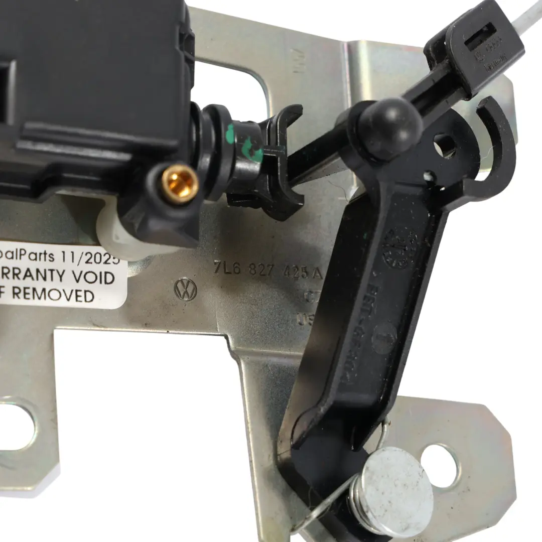 7L Boot Trunk Lid Tailgate Lock Actuator Motor 7L6827425A to Volkswagen Touareg with Part number 7L6959781 Volkswagen Touareg 7L Boot Trunk Lid Tailgate Lock Actuator Motor 7L6827425A - SKU 7L6959781 - Part number 7L6959781