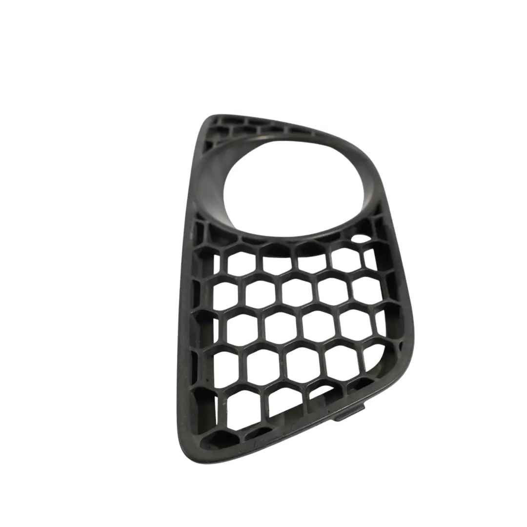 7L Atrapa Kratka Zderzaka Osłona Lewy Przód do Volkswagen Touareg o numerze 7L9853663A Volkswagen Touareg 7L Atrapa Kratka Zderzaka Osłona Lewy Przód - SKU 7L9853663A - Numer Części 7L9853663A