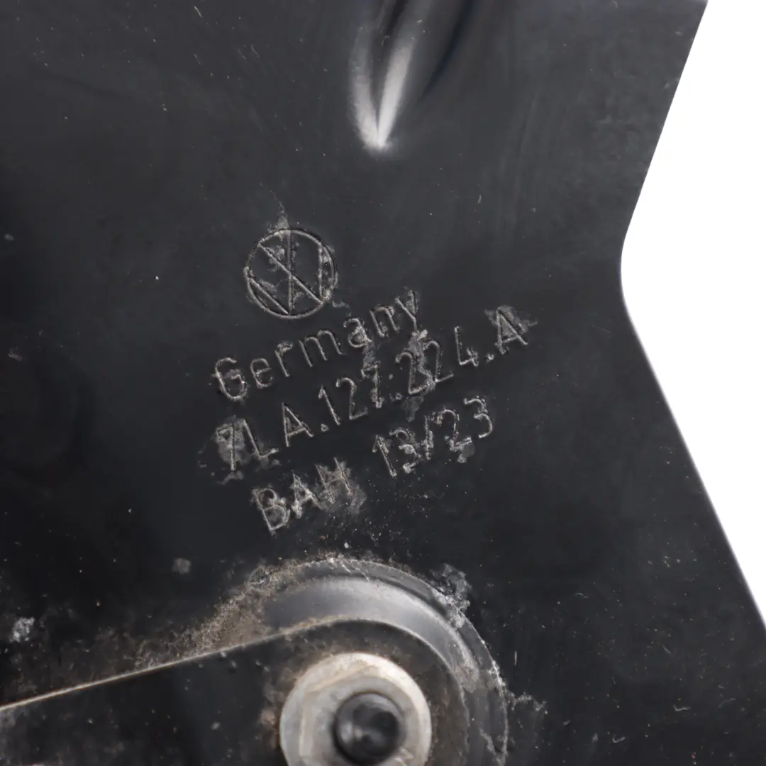 Filter Mount Holder Bracket to VW Volkswagen Transporter T6 Fuel with Part number 7LA127224A VW Volkswagen Transporter T6 Fuel Filter Mount Holder Bracket - SKU 7LA127224A - Part number 7LA127224A