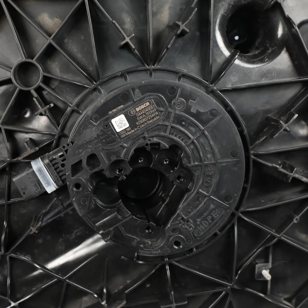 AdBlue Tank Reservoir to Volkswagen Transporter T5 T6 2.0 TDI with Part number 7LA131877E Volkswagen Transporter T5 T6 2.0 TDI AdBlue Tank Reservoir - SKU 7LA131877E - Part number 7LA131877E