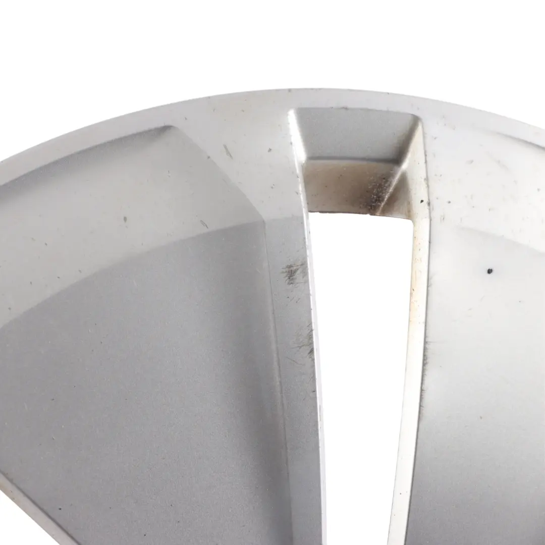 Kołpak Osłona Koła Srebrna do Volkswagen VW Transporter T6 o numerze 7LA601147 Volkswagen VW Transporter T6 Kołpak Osłona Koła Srebrna - SKU 7LA601147 - Numer Części 7LA601147