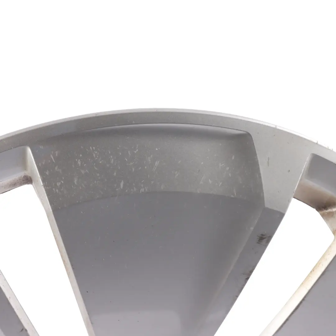 Centre Wheel Trim Hub Cap Cover Silver to Volkswagen VW Transporter T6 with Part number 7LA601147 Volkswagen VW Transporter T6 Centre Wheel Trim Hub Cap Cover Silver - SKU 7LA601147 - Part number 7LA601147