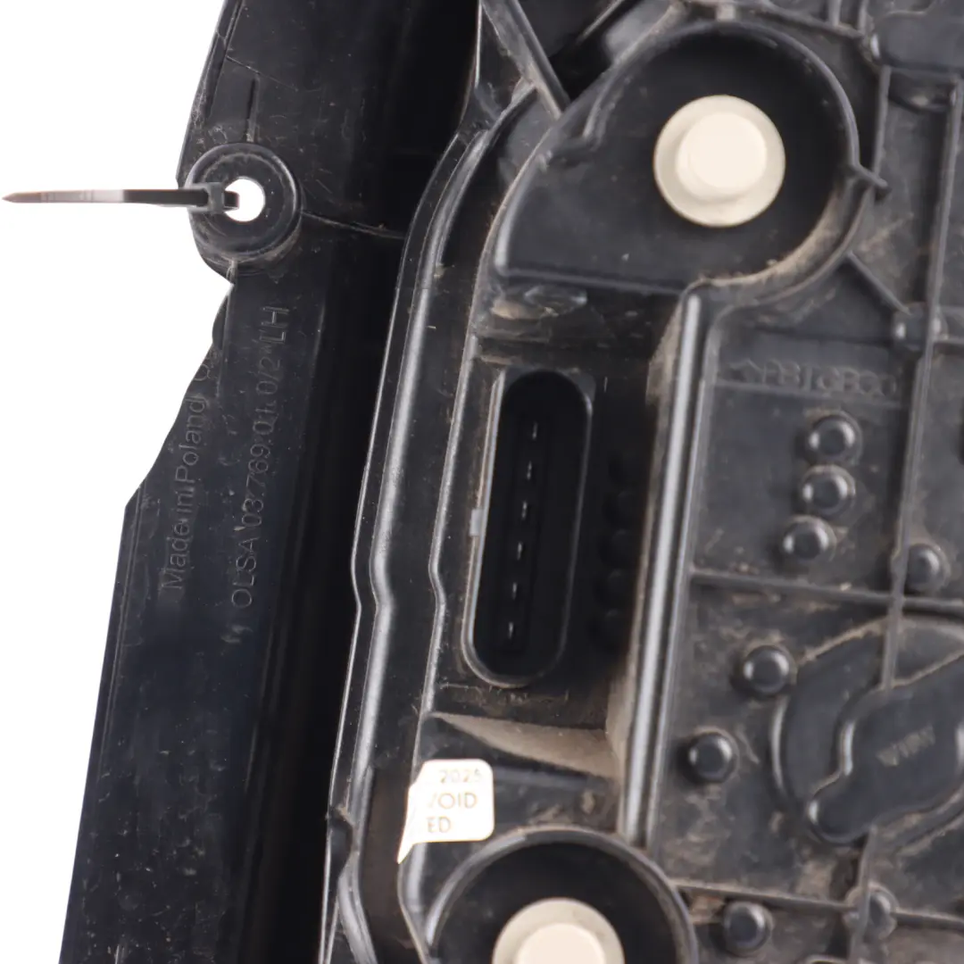 Lamp Side Tail Light Left N/S to VW Volkswagen Transporter T6 Rear with Part number 7LA945095M VW Volkswagen Transporter T6 Rear Lamp Side Tail Light Left N/S - SKU 7LA945095M - Part number 7LA945095M