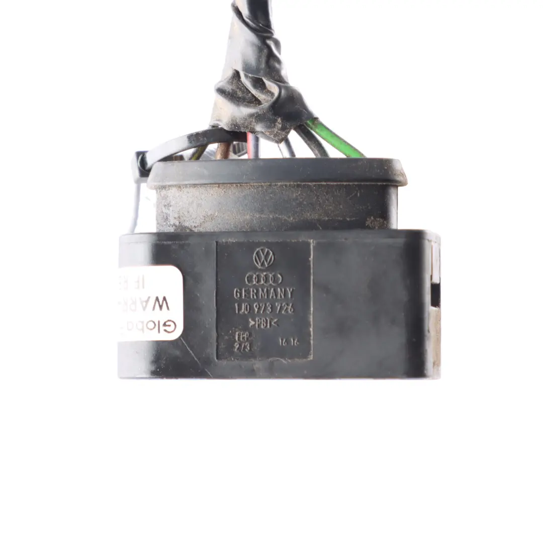 Tail Lamp Cable Rear Right O/S Plug Socket Connector to VW Transporter T6 with Part number 7LA945096M VW Transporter T6 Tail Lamp Cable Rear Right O/S Plug Socket Connector - SKU 7LA945096M-2 - Part number 7LA945096M