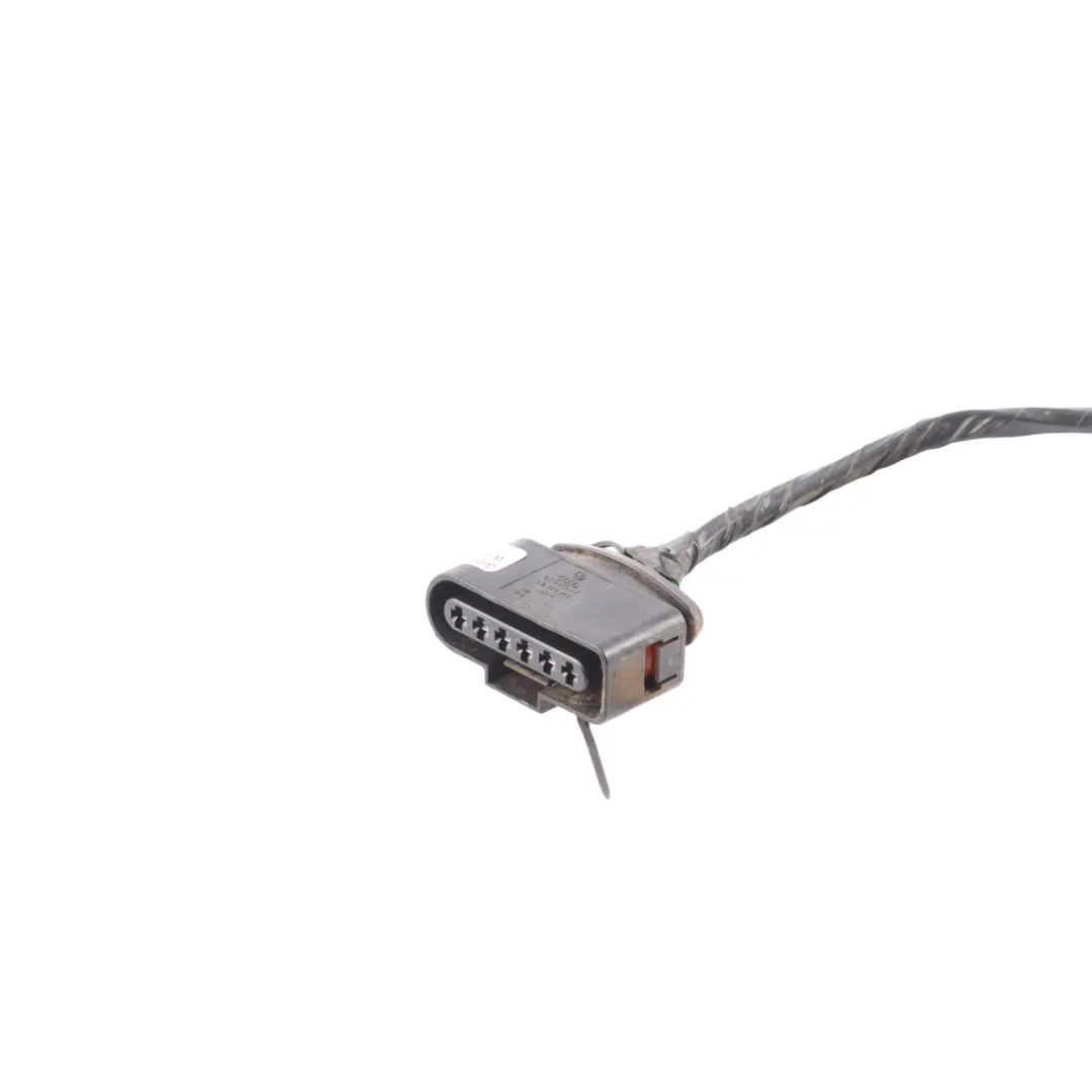 Tail Lamp Cable Rear Right O/S Plug Socket Connector to VW Transporter T6 with Part number 7LA945096M VW Transporter T6 Tail Lamp Cable Rear Right O/S Plug Socket Connector - SKU 7LA945096M-2 - Part number 7LA945096M