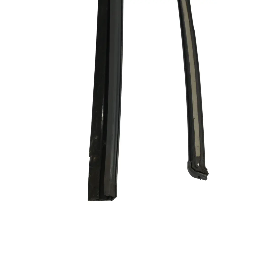 VW Volkswagen Touareg 7P Telaio Guida Finestrino Posteriore Destro - SKU 7P0839432L - Numero di parte 7P0839432L