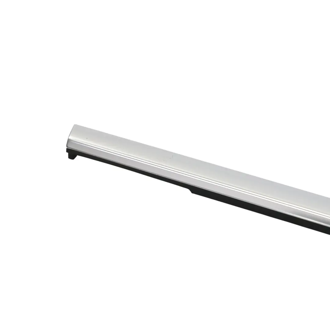 7P Moulure De Vitre De Porte Arrière Droite Alluminium 7P0839477D pour VW Touareg à propos du numéro de pièce 7P0839476F VW Touareg 7P Moulure De Vitre De Porte Arrière Droite Alluminium 7P0839477D - SKU 7P0839476F - Numéro de pièce 7P0839476F