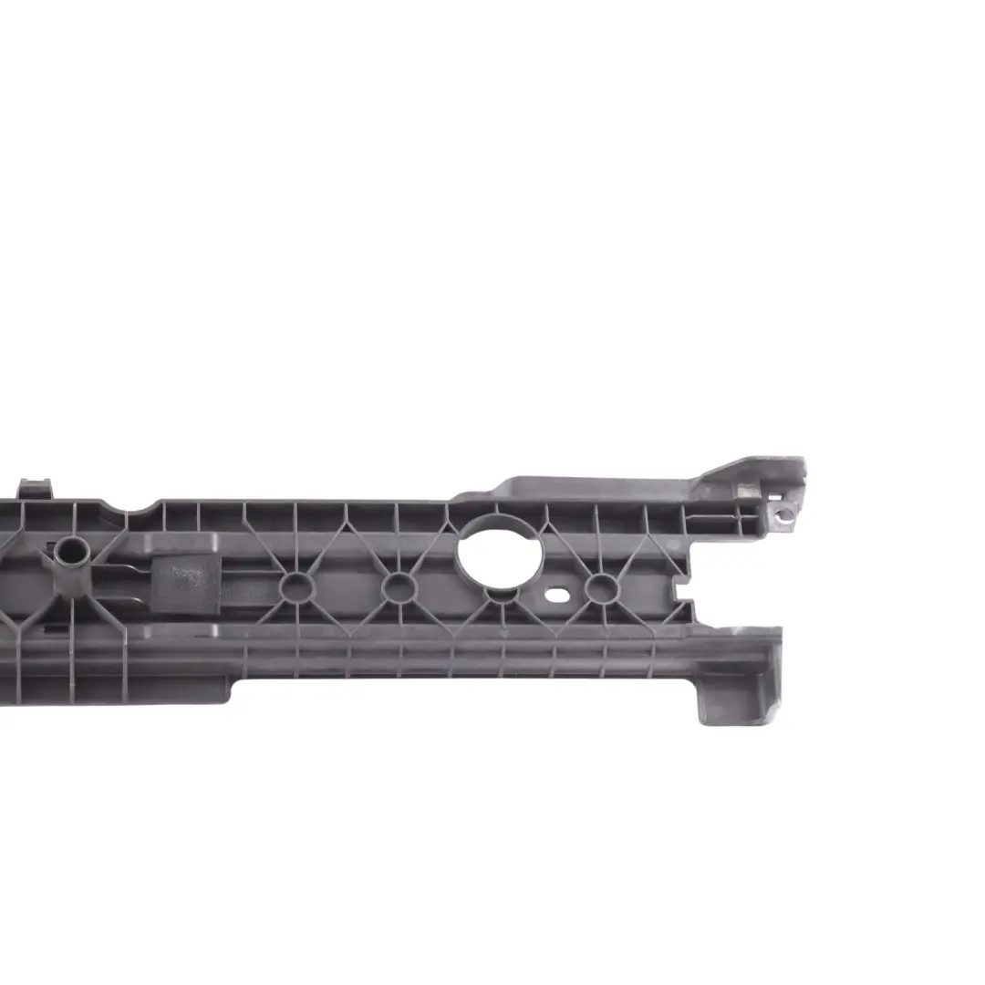 7P Supporto Piastra Pavimento Sotto Il Pavimento per Volkswagen Touareg con numero di parte 7P0863599A Volkswagen Touareg 7P Supporto Piastra Pavimento Sotto Il Pavimento - SKU 7P0863599A - Numero di parte 7P0863599A