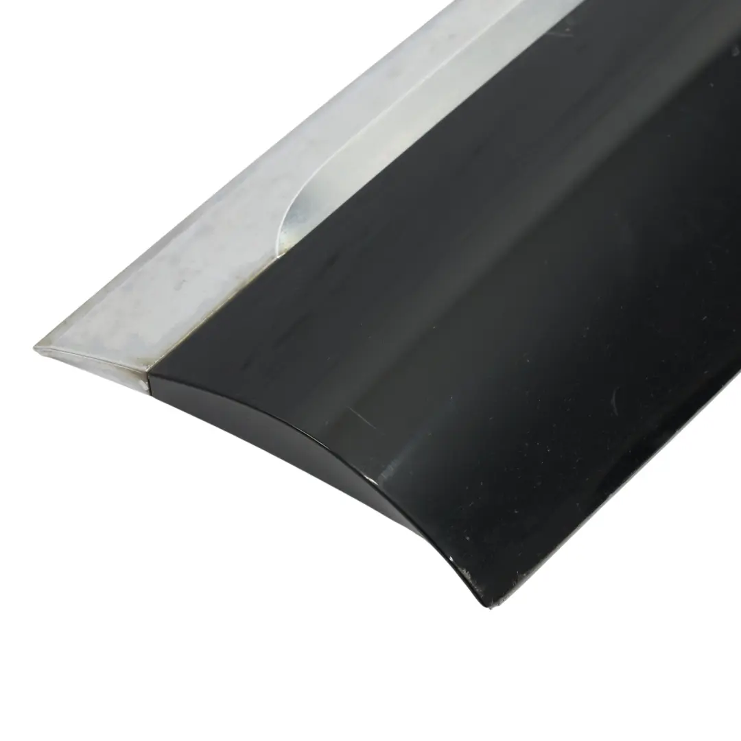 7P Cubierta De Moldura De Puerta Trasera Derecha Negro para VW Touareg con número de pieza 7P6854950H VW Touareg 7P Cubierta De Moldura De Puerta Trasera Derecha Negro - SKU 7P6854950H-DBL - Número de pieza 7P6854950H