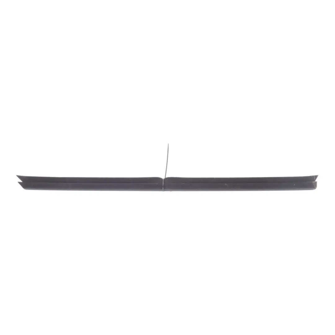 Mk4 Uszczelka Drzwi Tylnych Prawa do Ford Mondeo o numerze 7S71-A25860-AD Ford Mondeo Mk4 Uszczelka Drzwi Tylnych Prawa - SKU 7S71-A25860-AD - Numer Części 7S71-A25860-AD