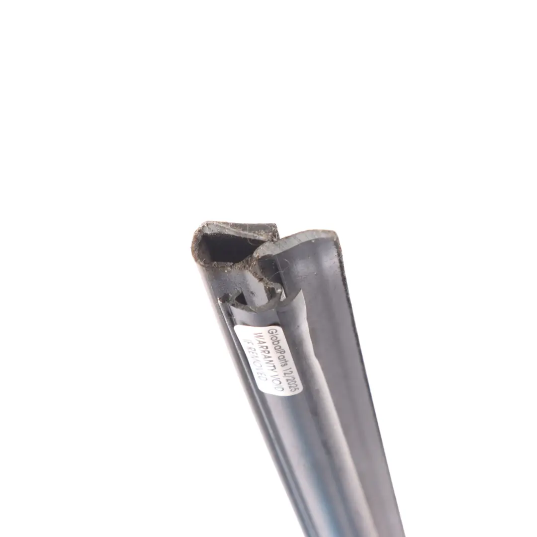 Ford Mondeo Mk4 Rear Door Weatherstrip Gasket Seal Right O/S - SKU 7S71-A25860-AD - Part number 7S71-A25860-AD