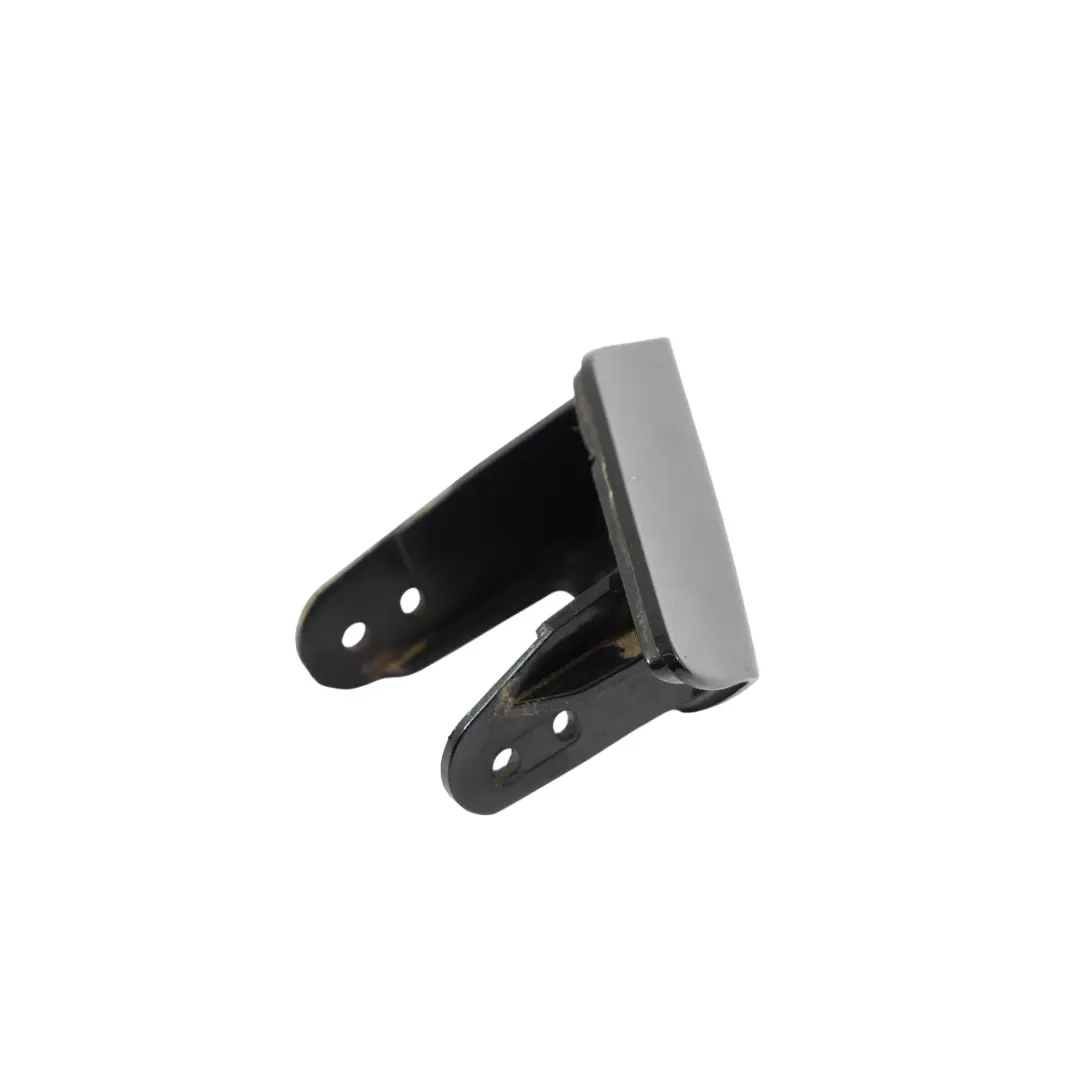 Dysza Spryskiwacza Zderzaka Przód Prawo Czarna do BMW F31 o numerze 8067970 BMW F31 Dysza Spryskiwacza Zderzaka Przód Prawo Czarna - SKU 8067970-BS - Numer Części 8067970