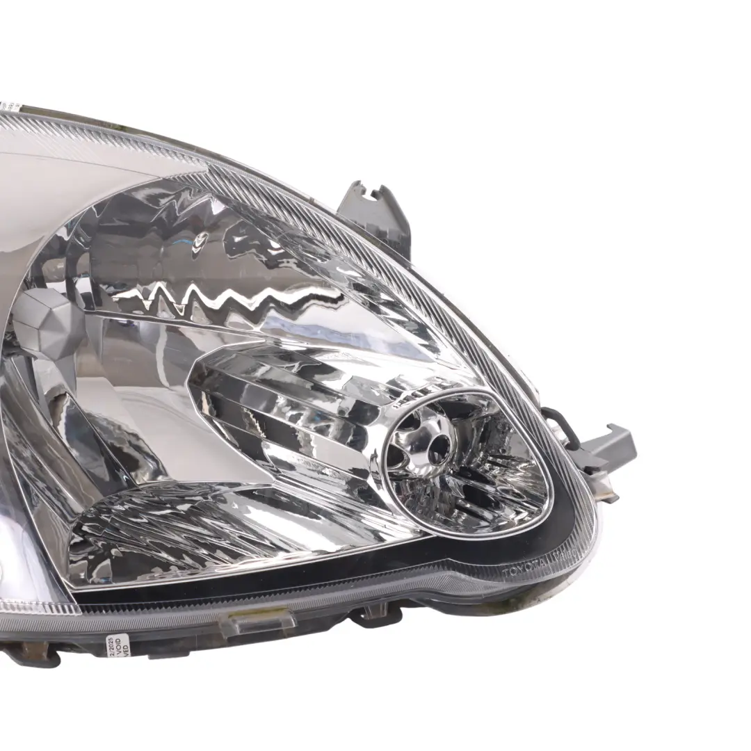 XP10 Headlight Lamp Front Right O/S Driver Side VALEO to Toyota Yaris with Part number 811300D090 Toyota Yaris XP10 Headlight Lamp Front Right O/S Driver Side VALEO - SKU RHD-811300D090 - Part number 811300D090