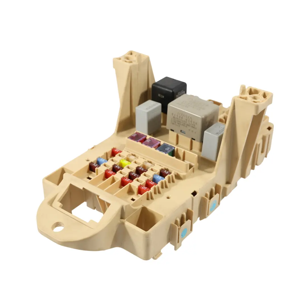 Mk1 Caja De Relés De Fusibles Módulo Unidad De Control para Toyota Yaris con número de pieza 827300D040 Toyota Yaris Mk1 Caja De Relés De Fusibles Módulo Unidad De Control - SKU 827300D040 - Número de pieza 827300D040